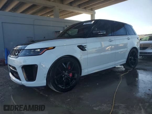 ✅ 2022 Land Rover Range Rover Sport SVR • VIN: SALWZ2RE6NA244093 • Lot: 89654195. Wystawiony na Copart z przebiegiem 9 486 mil. Bezpłatny archiwum sprzedaży aukcyjnych z USA i szczegółowy raport historii pojazdu na DreamBid. Zdjęcie 1.