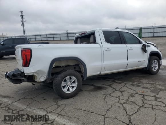 ✅ 2022 GMC Sierra 1500 SLE • VIN: 3GTUUBED9NG606249 • Лот: 81486935. Опубликован ранее на Copart с пробегом 115 358 миль. Бесплатный доступ к архиву аукционных продаж из США и подробный отчёт об истории автомобиля на DreamBid. Изображение 3.