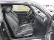 ✅ 2012 Volkswagen Beetle Turbo • VIN: 3VWVA7AT1CM642617 • Лот: 42475208. Опубликован ранее на IAAI с пробегом 67 338 миль. Бесплатный доступ к архиву аукционных продаж из США и подробный отчёт об истории автомобиля на DreamBid. Изображение 5.