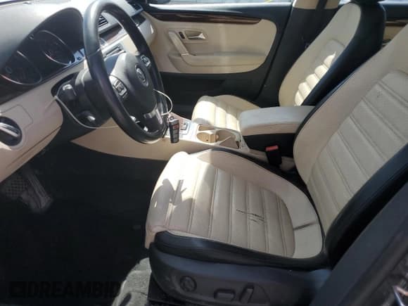 ✅ 2012 Volkswagen CC Lux • VIN: WVWHP7AN9CE538866 • Lot: 62018495. Wystawiony na Copart z przebiegiem 123 708 mil. Bezpłatny archiwum sprzedaży aukcyjnych z USA i szczegółowy raport historii pojazdu na DreamBid. Zdjęcie 7.