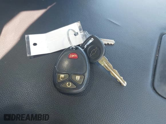 ✅ 2010 Chevrolet Silverado 1500 LT • VIN: 1GCSKSE38AZ199605 • Lot: 43666709. Listed on IAAI with 239,267 mi. Free auction sales archive from the USA and detailed vehicle history report at DreamBid. Image 11.