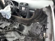 ✅ 2013 Volkswagen Golf GTI • VIN: WVWFD7AJ2DW123753 • Лот: 81737335. Опубликован ранее на Copart с пробегом 176 845 миль. Бесплатный доступ к архиву аукционных продаж из США и подробный отчёт об истории автомобиля на DreamBid. Изображение 8.