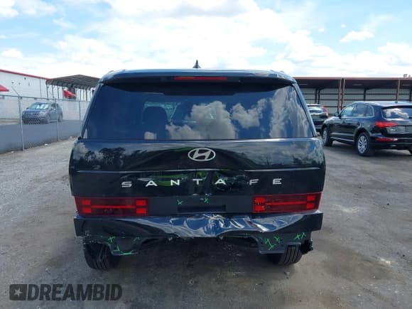 ✅ 2025 Hyundai Santa Fe SE • VIN: 5NMP14GL2SH075224 • Lot: 42660861. Listed on IAAI with 2,570 mi. Free auction sales archive from the USA and detailed vehicle history report at DreamBid. Image 17.