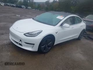 ✅ 2019 Tesla Model 3 Long Range • VIN: 5YJ3E1EB0KF494508 • Lot: 43280818. Wystawiony na IAAI z przebiegiem 106 945 mil. Bezpłatny archiwum sprzedaży aukcyjnych z USA i szczegółowy raport historii pojazdu na DreamBid. Zdjęcie 2.