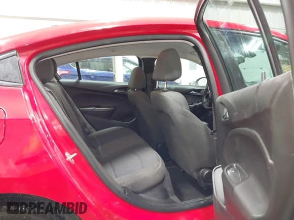 ✅ 2017 Chevrolet Cruze LS • VIN: 1G1BC5SM1H7277815 • Lot: 41968516. Listed on IAAI with 107,875 mi. Free auction sales archive from the USA and detailed vehicle history report at DreamBid. Image 8.