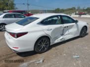 ✅ 2025 Lexus ES 350 • VIN: 58ADZ1B1XSU202721 • Lot: 43223176. Listed on IAAI with 1,031 mi. Free auction sales archive from the USA and detailed vehicle history report at DreamBid. Image 4.