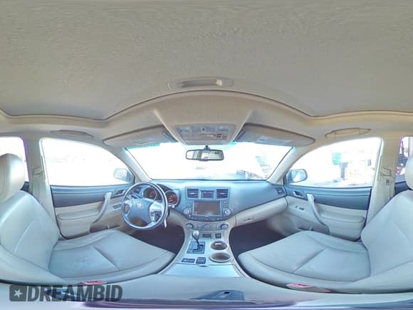 ✅ 2012 Toyota Highlander SE • VIN: 5TDBK3EH8CS109519 • Lot: 89622905. Listed on Copart with 204,649 mi. Free auction sales archive from the USA and detailed vehicle history report at DreamBid. Image 16.