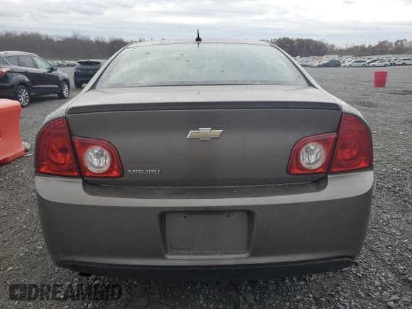 ✅ 2011 Chevrolet Malibu 1LS • VIN: 1G1ZB5E15BF171755 • Lot: 78909654. Listed on Copart with 287,672 mi. Free auction sales archive from the USA and detailed vehicle history report at DreamBid. Image 6.