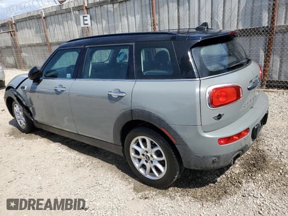✅ 2016 MINI Clubman • VIN: WMWLN5C58G2E07100 • Lot: 81252155. Listed on Copart with 75,225 mi. Free auction sales archive from the USA and detailed vehicle history report at DreamBid. Image 2.