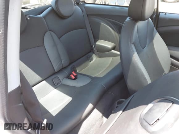 ✅ 2009 MINI Hardtop • VIN: WMWMF33519TU70832 • Lot: 42902421. Listed on IAAI with 88,144 mi. Free auction sales archive from the USA and detailed vehicle history report at DreamBid. Image 8.