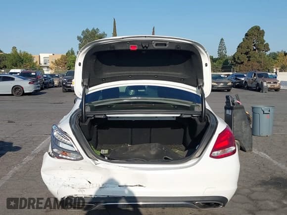 ✅ 2017 Mercedes-Benz C 300 • VIN: 55SWF4JB0HU233548 • Lot: 43066005. Listed on IAAI with 110,579 mi. Free auction sales archive from the USA and detailed vehicle history report at DreamBid. Image 6.