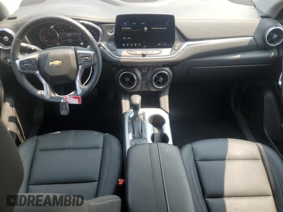 ✅ 2025 Chevrolet Blazer LT • VIN: 3GNKBDRS2SS118844 • Lot: 58391305. Listed on Copart with 5,265 mi. Free auction sales archive from the USA and detailed vehicle history report at DreamBid. Image 8.