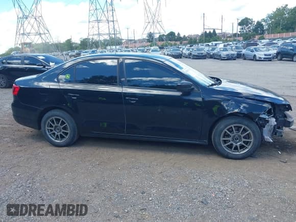 ✅ 2012 Volkswagen Jetta S • VIN: 3VW2K7AJ1CM468417 • Lot: 43069106. Listed on IAAI with 139,684 mi. Free auction sales archive from the USA and detailed vehicle history report at DreamBid. Image 14.