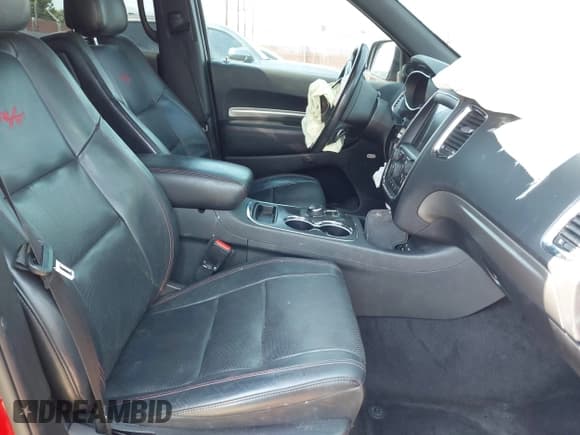 ✅ 2016 Dodge Durango R/T • VIN: 1C4SDHCT2GC359506 • Lot: 42726511. Wystawiony na IAAI z przebiegiem 129 630 mil. Bezpłatny archiwum sprzedaży aukcyjnych z USA i szczegółowy raport historii pojazdu na DreamBid. Zdjęcie 5.