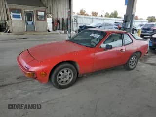 ✅ 1977 Porsche 924 • VIN: 9247204647 • Lot: 77640294. Wystawiony na Copart z przebiegiem 8 288 mil. Bezpłatny archiwum sprzedaży aukcyjnych z USA i szczegółowy raport historii pojazdu na DreamBid. Zdjęcie 1.