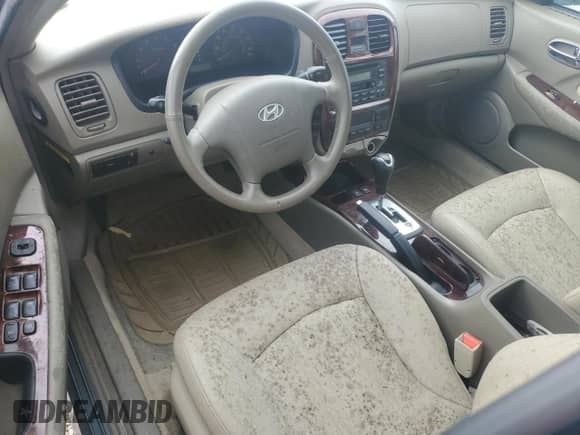 2005 Hyundai Sonata GLS с VIN KMHWF35H45A155480, выставлен на аукционе Copart как лот 74567304 с пробегом Не указан миль и Списание • Salvage title. История ставок и продаж доступна на DreamBid. Изображение 8.