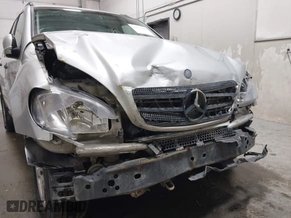 ✅ 2000 Mercedes-Benz M 320/430/500 • VIN: 4JGAB54E4YA199556 • Lot: 42111380. Listed on IAAI with 155,061 mi. Free auction sales archive from the USA and detailed vehicle history report at DreamBid. Image 6.