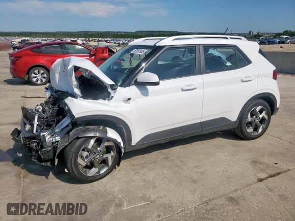 ✅ 2025 Hyundai Venue SEL • VIN: KMHRC8A37SU365434 • Lot: 52650835. Listed on Copart with 922 mi. Free auction sales archive from the USA and detailed vehicle history report at DreamBid. Image 1.