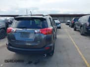 ✅ 2014 Toyota RAV4 LE • VIN: JTMZFREV9EJ005634 • Lot: 43464815. Wystawiony na IAAI z przebiegiem 194 719 mil. Bezpłatny archiwum sprzedaży aukcyjnych z USA i szczegółowy raport historii pojazdu na DreamBid. Zdjęcie 4.