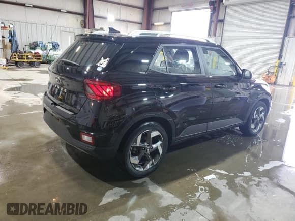 ✅ 2022 Hyundai Venue SEL • VIN: KMHRC8A36NU189674 • Lot: 49145885. Listed on Copart with 35,292 mi. Free auction sales archive from the USA and detailed vehicle history report at DreamBid. Image 3.