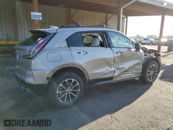 ✅ 2024 Cadillac XT4 AWD Sport • VIN: 1GYFZFR40RF148940 • Lot: 63796855. Wystawiony na Copart z przebiegiem Nie podano. Bezpłatny archiwum sprzedaży aukcyjnych z USA i szczegółowy raport historii pojazdu na DreamBid. Zdjęcie 3.