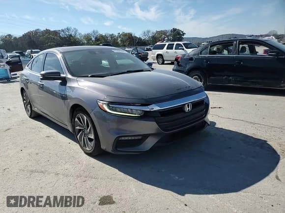 ✅ 2019 Honda Insight Touring • VIN: 19XZE4F98KE007021 • Lot: 91625315. Listed on Copart with 132,067 mi. Free auction sales archive from the USA and detailed vehicle history report at DreamBid. Image 13.