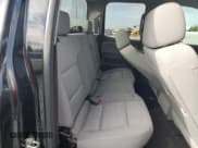 ✅ 2017 Chevrolet Silverado 1500 Custom • VIN: 1GCRCPEH0HZ286493 • Lot: 62863695. Wystawiony na Copart z przebiegiem 172 157 mil. Bezpłatny archiwum sprzedaży aukcyjnych z USA i szczegółowy raport historii pojazdu na DreamBid. Zdjęcie 10.