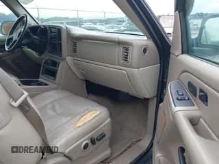 ✅ 2004 Chevrolet Suburban Z71 • VIN: 3GNFK16Z94G307899 • Лот: 42915510. Опубликован ранее на IAAI с пробегом 244 636 миль. Бесплатный доступ к архиву аукционных продаж из США и подробный отчёт об истории автомобиля на DreamBid. Изображение 5.