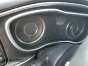 ✅ 2015 Dodge Challenger R/T Plus • VIN: 2C3CDZBT3FH723783 • Lot: 56345183. Wystawiony na Copart z przebiegiem Nie podano. Bezpłatny archiwum sprzedaży aukcyjnych z USA i szczegółowy raport historii pojazdu na DreamBid. Zdjęcie 9.