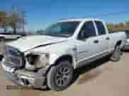 2006 Dodge 1500 SLT z VIN 1D7HA18206S500254, wystawiony jako IAAI lot #41343486 z przebiegiem 246 675 mil mil oraz . Historia ofert i sprzedaży dostępna na DreamBid. Obrazek 6.