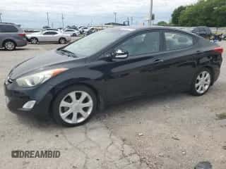 2013 Hyundai Elantra Limited z VIN 5NPDH4AE8DH347001, wystawiony jako Copart lot #55632175 z przebiegiem 119 446 mil mil oraz Szkoda całkowita • Salvage title. Historia ofert i sprzedaży dostępna na DreamBid. Obrazek 1.