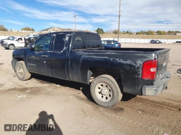 ✅ 2008 Chevrolet Silverado 1500 Work Truck • VIN: 1GCEC19XX8Z332277 • Lot: 91492135. Listed on Copart with 132,907 mi. Free auction sales archive from the USA and detailed vehicle history report at DreamBid. Image 2.