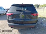 ✅ 2023 Chevrolet Traverse LS • VIN: 1GNERFKW5PJ321043 • Lot: 43370186. Wystawiony na IAAI z przebiegiem 32 386 mil. Bezpłatny archiwum sprzedaży aukcyjnych z USA i szczegółowy raport historii pojazdu na DreamBid. Zdjęcie 17.