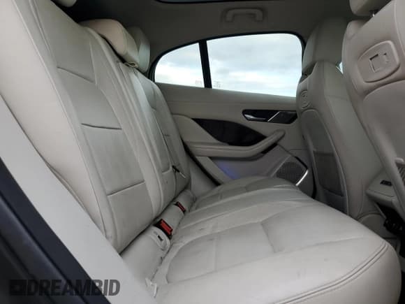 ✅ 2019 Jaguar I-Pace HSE • VIN: SADHD2S15K1F61713 • Lot: 85272054. Wystawiony na Copart z przebiegiem 69 779 mil. Bezpłatny archiwum sprzedaży aukcyjnych z USA i szczegółowy raport historii pojazdu na DreamBid. Zdjęcie 11.