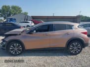 ✅ 2018 Infiniti QX30 Luxury • VIN: SJKCH5CR6JA042582 • Lot: 42963307. Listed on IAAI with 70,961 mi. Free auction sales archive from the USA and detailed vehicle history report at DreamBid. Image 15.