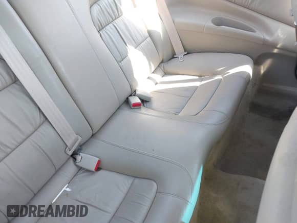 2001 Honda Accord EX с VIN 1HGCG22541A033075, выставлен на аукционе IAAI как лот 40200453 с пробегом 121 275 миль миль и . История ставок и продаж доступна на DreamBid. Изображение 8.