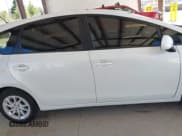 ✅ 2015 Toyota Prius Two • VIN: JTDZN3EU0FJ036313 • Lot: 42640851. Listed on IAAI with 118,674 mi. Free auction sales archive from the USA and detailed vehicle history report at DreamBid. Image 13.