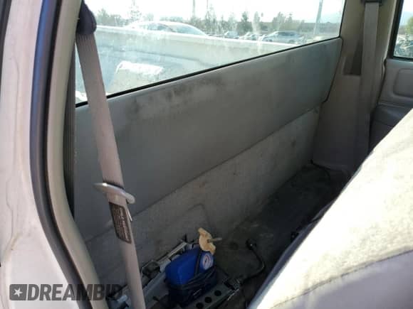 1997 Chevrolet S-10 с VIN 1GCDT14X3VK228916, выставлен на аукционе Copart как лот 72472214 с пробегом 97 171 миль миль и Списание • Salvage title. История ставок и продаж доступна на DreamBid. Изображение 11.