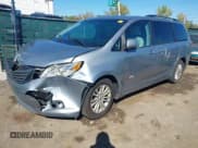 ✅ 2011 Toyota Sienna XLE AAS • VIN: 5TDYK3DC7BS166678 • Lot: 43459852. Listed on IAAI with Not provided. Free auction sales archive from the USA and detailed vehicle history report at DreamBid. Image 17.