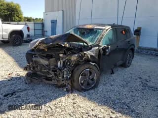 ✅ 2024 Nissan Rogue SV • VIN: 5N1BT3BA9RC741410 • Lot: 83818285. Wystawiony na Copart z przebiegiem Nie podano. Bezpłatny archiwum sprzedaży aukcyjnych z USA i szczegółowy raport historii pojazdu na DreamBid. Zdjęcie 1.