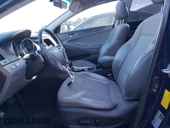 ✅ 2011 Hyundai Sonata SE • VIN: 5NPEC4AB0BH186939 • Lot: 76527283. Listed on Copart with 279,007 mi. Free auction sales archive from the USA and detailed vehicle history report at DreamBid. Image 7.