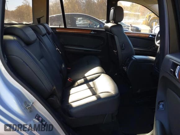 ✅ 2007 Mercedes-Benz GL 450 • VIN: 4JGBF71E37A277865 • Lot: 43614242. Wystawiony na IAAI z przebiegiem 156 713 mil. Bezpłatny archiwum sprzedaży aukcyjnych z USA i szczegółowy raport historii pojazdu na DreamBid. Zdjęcie 8.