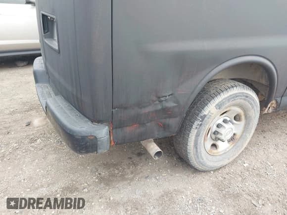 ✅ 2008 Chevrolet Express Cargo • VIN: 1GCGG25CX81162006 • Лот: 43631884. Опубликован ранее на IAAI с пробегом 319 655 миль. Бесплатный доступ к архиву аукционных продаж из США и подробный отчёт об истории автомобиля на DreamBid. Изображение 6.
