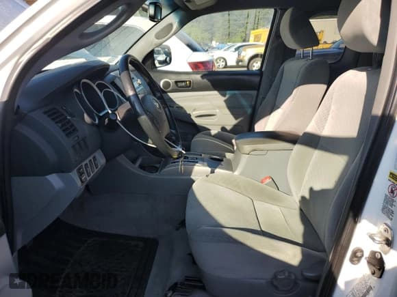 ✅ 2009 Toyota Tacoma • VIN: 5TETX22N79Z667268 • Lot: 81260655. Listed on Copart with 233,916 mi. Free auction sales archive from the USA and detailed vehicle history report at DreamBid. Image 7.