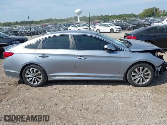 ✅ 2016 Hyundai Sonata Sport • VIN: 5NPE34AFXGH341281 • Лот: 43213573. Опубликован ранее на IAAI с пробегом 135 452 миль. Бесплатный доступ к архиву аукционных продаж из США и подробный отчёт об истории автомобиля на DreamBid. Изображение 14.
