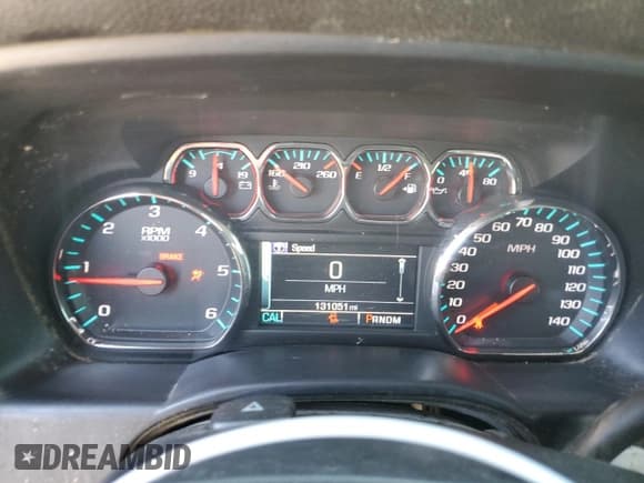 ✅ 2015 Chevrolet Silverado 1500 LT • VIN: 1GCRCREC2FZ388049 • Лот: 76098054. Опубликован ранее на Copart с пробегом 131 051 миль. Бесплатный доступ к архиву аукционных продаж из США и подробный отчёт об истории автомобиля на DreamBid. Изображение 9.