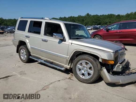 ✅ 2007 Jeep Commander Limited • VIN: 1J8HH58287C622524 • Lot: 67489244. Listed on Copart with 237,661 mi. Free auction sales archive from the USA and detailed vehicle history report at DreamBid. Image 4.