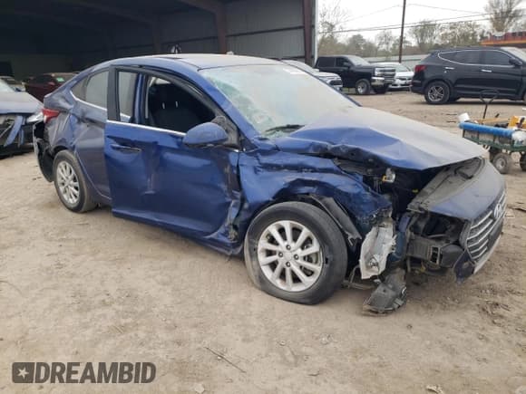 ✅ 2021 Hyundai Accent SE • VIN: 3KPC24A60ME134926 • Лот: 84455014. Опубликован ранее на Copart с пробегом 27 081 миль. Бесплатный доступ к архиву аукционных продаж из США и подробный отчёт об истории автомобиля на DreamBid. Изображение 4.