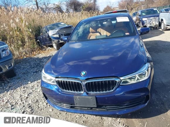 ✅ 2019 BMW 6 Series 640i xDrive • VIN: WBAJV6C52KBK08272 • Lot: 43794736. Wystawiony na IAAI z przebiegiem 51 710 mil. Bezpłatny archiwum sprzedaży aukcyjnych z USA i szczegółowy raport historii pojazdu na DreamBid. Zdjęcie 13.