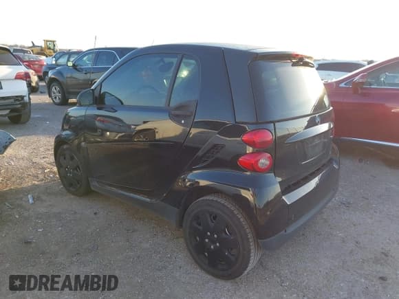 ✅ 2009 Smart fortwo Pure • VIN: WMEEJ31X69K331684 • Lot: 41770804. Wystawiony na IAAI z przebiegiem 112 611 mil. Bezpłatny archiwum sprzedaży aukcyjnych z USA i szczegółowy raport historii pojazdu na DreamBid. Zdjęcie 3.